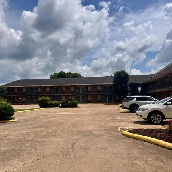 Delta Inn West Helena US 49 AR，位于West Helena的酒店