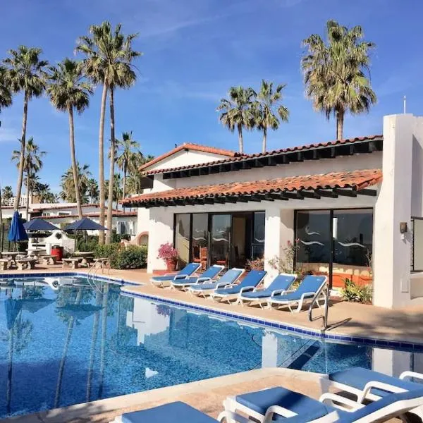 La Paloma Beach Club & Residences | Ocean Pool，位于罗萨里托的酒店