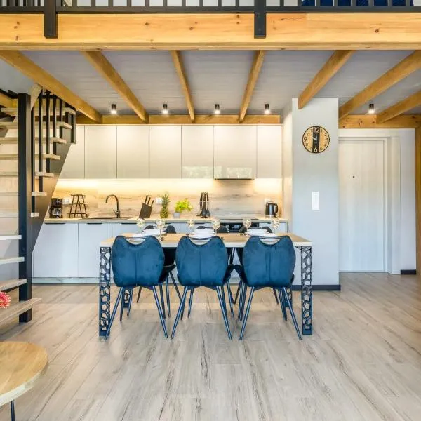 JANTAR RESORT Apartamenty PIAMOLA ze strefą sportową i grillem，位于詹塔尔的酒店