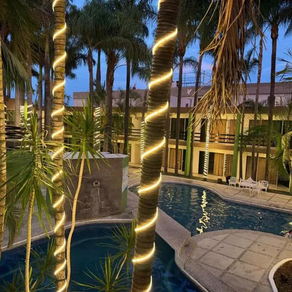 Hotel Solé Plaza Guadalajara，位于瓜达拉哈拉的酒店
