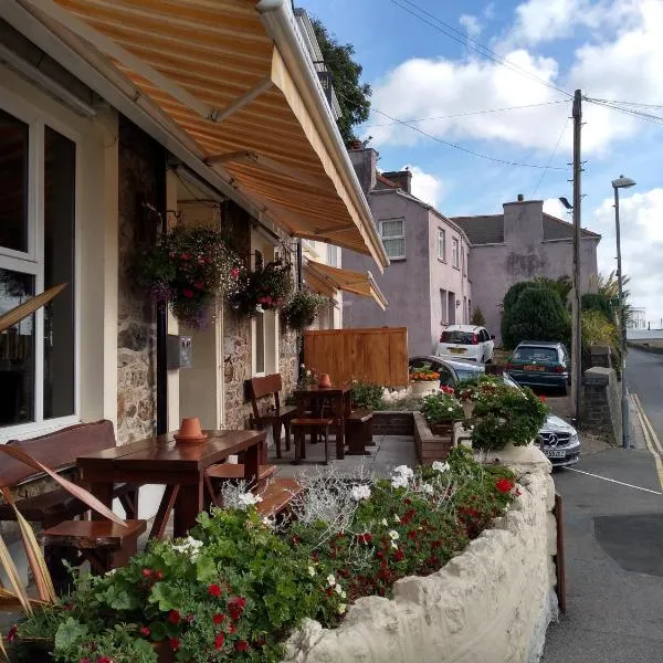 Glendower Hotel，位于Goodwick的酒店