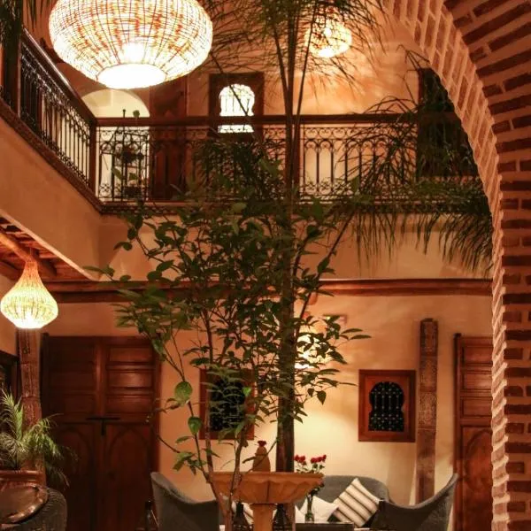 Tigmi Nomade，位于Tazrou的酒店