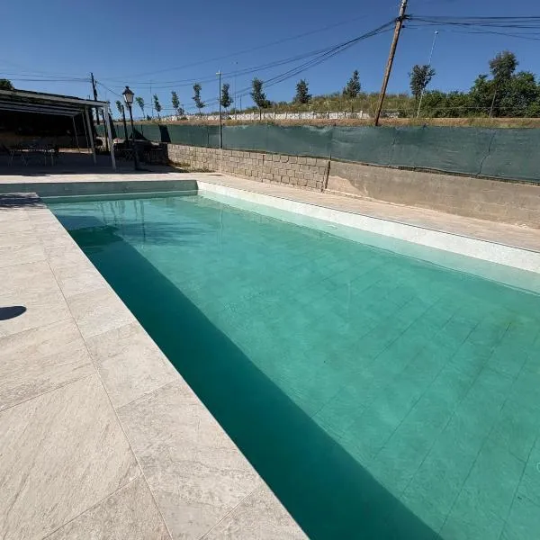 Sueña TOLEDO- Piscina，位于托莱多的酒店