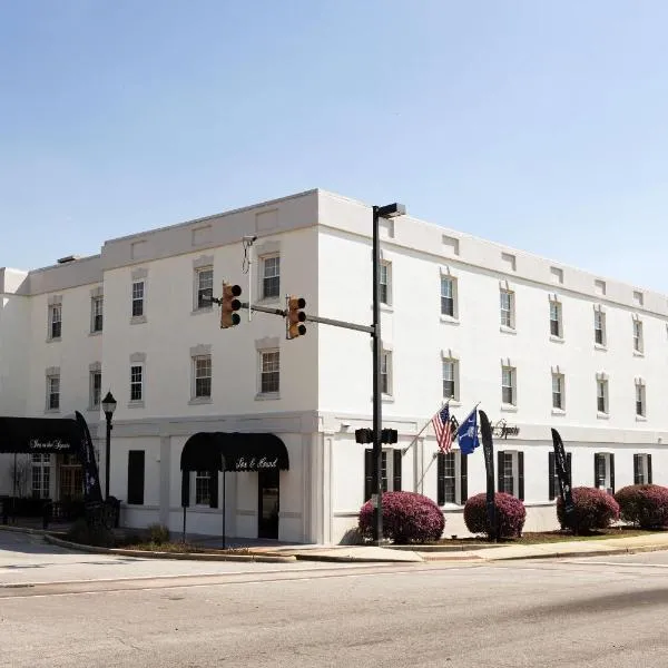 Inn on the Square, an Ascend Collection Hotel，位于格林伍德的酒店