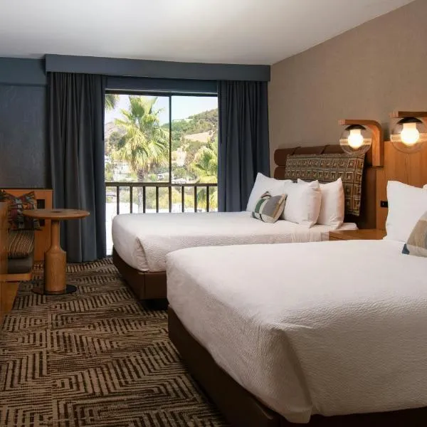 Marin Hilltop Hotel，位于圣拉斐尔的酒店