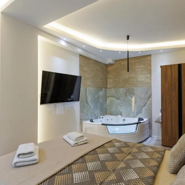 Aqua Studios with Spa & Free Parking，位于雅戈丁那的酒店