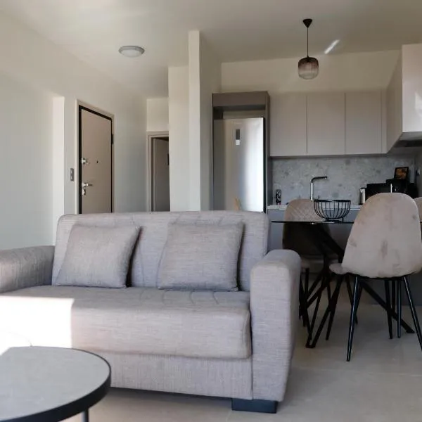 Poseidon 77B Luxury Residences，位于路特奇的酒店