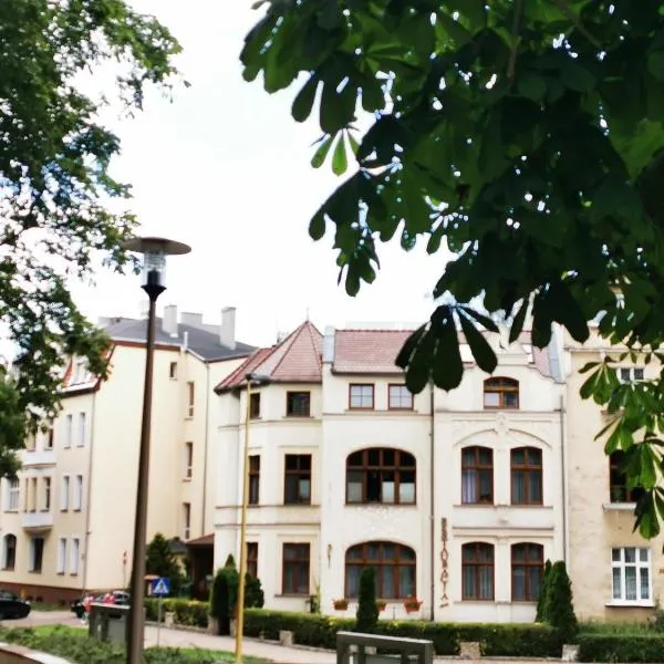 Kamienica Pod Kasztanami Świnoujście，位于斯维诺乌伊希切的酒店