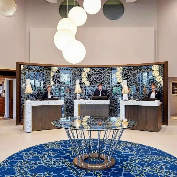 伦敦斯坦斯特德机场诺富特酒店，位于斯丹斯达蒙费雪特的酒店