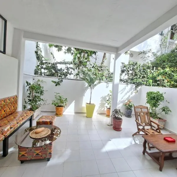 Téranga Home Cosy & Spacieux à 600m de la plage，位于达喀尔的酒店