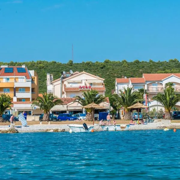 约索酒店，位于Zadar的酒店