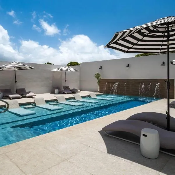 Bali Hotel Adults Only Isla Verde, a Trademark by Wyndham，位于圣胡安的酒店