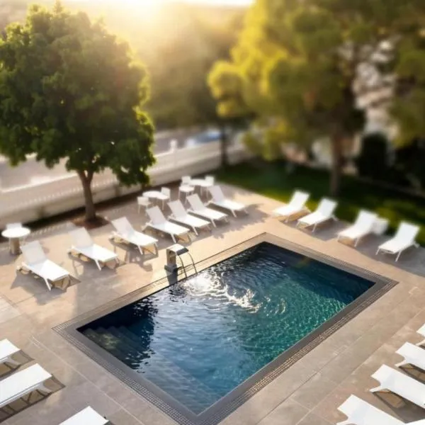 Hotel Perla del Gargano，位于圣乔瓦尼·罗通多的酒店