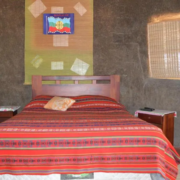 Coyunche Cabañas y Camping Laja & San Rosendo，位于Río Claro的酒店