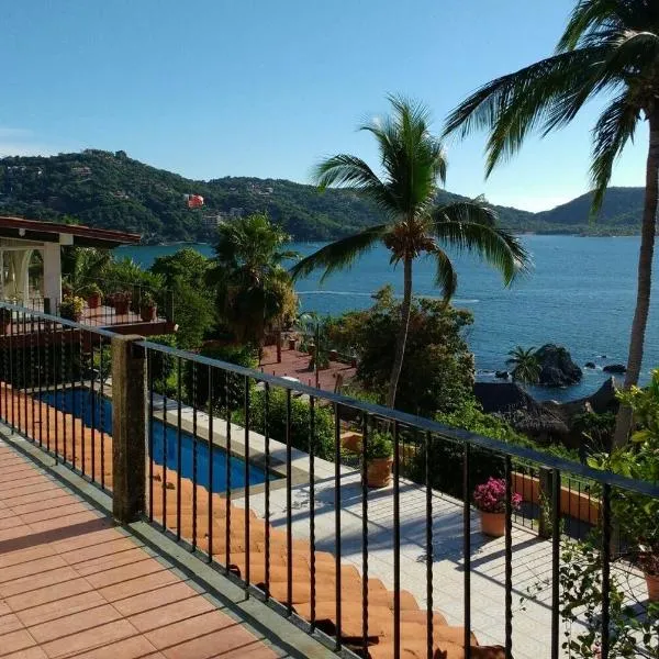 R4 Vista Hermosa House Ixtapa Zihuatanejo，位于锡瓦塔塔内霍的酒店