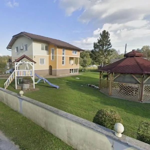 Private Apartment with Separate Entrance，位于Virje Križovljansko的酒店
