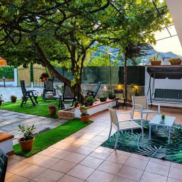 "Sea Holiday Home" casa con giardino privato, gazebo e relax a due passi del mare di scopello cala mazzo di sciacca，位于斯克佩罗的酒店