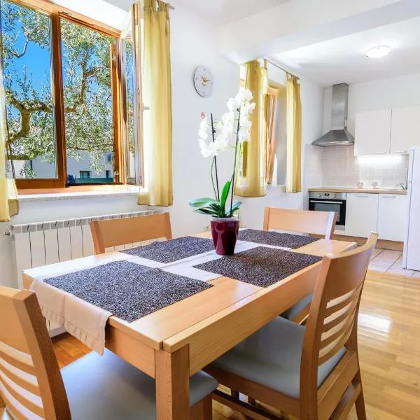 Miren apartma Ankaran SP - Peaceful Apartment Ankaran SP，位于安卡兰的酒店