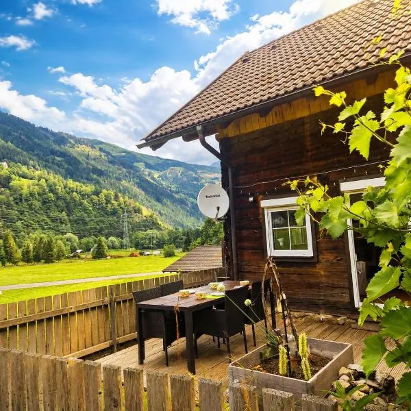 Ferienhaus mit Bergblick am Wald，位于Stall的酒店