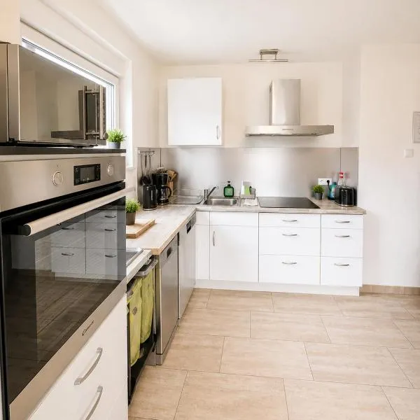 Ferienwohnung Gartenblick zentral und komfortabel，位于劳普海姆的酒店