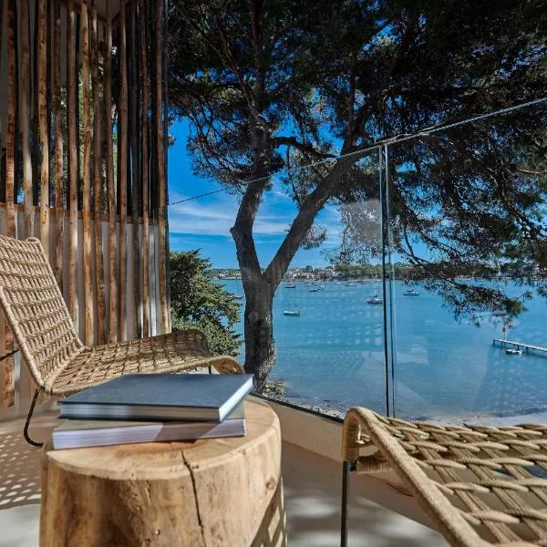 Barefoot Hotel Mallorca，位于克罗姆港的酒店
