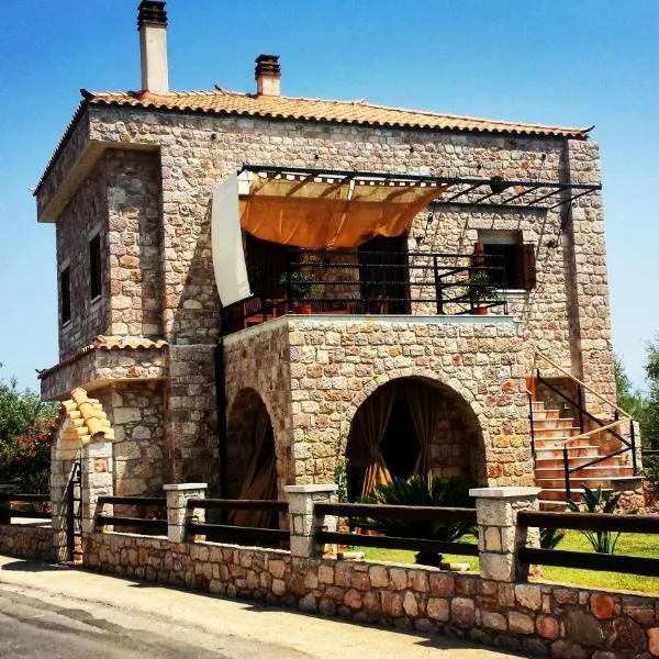Niko's Stone Guest House，位于Paralia Demonias的酒店