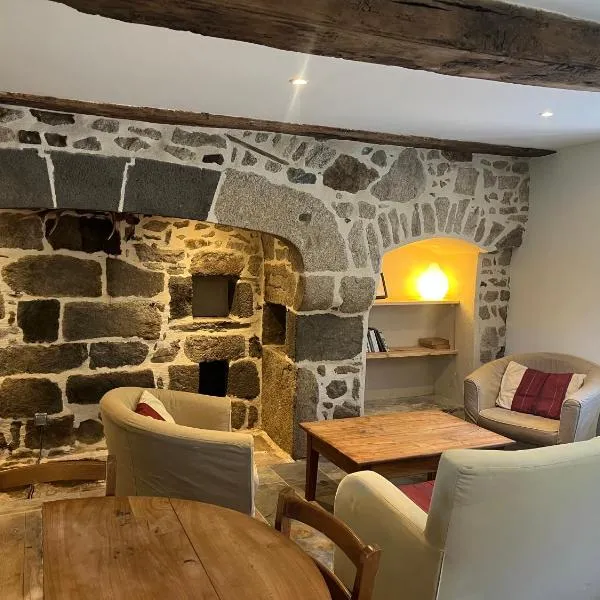 Gîte du Redondet，位于Cisternes-la-Forêt的酒店