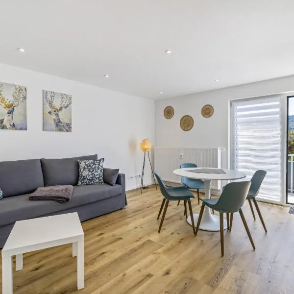 Ferienwohnung 1 links，位于默辛根的酒店