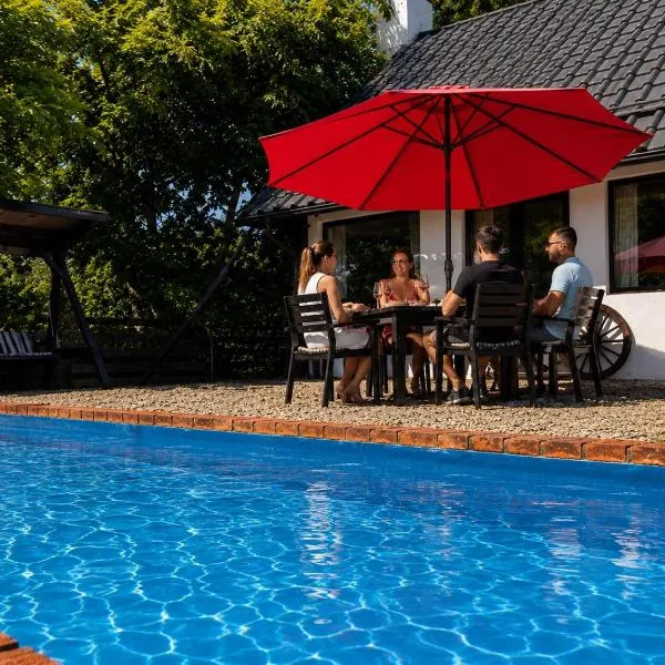 Porumbacu Mountain Views - Cabană cu Piscină，位于波卢巴库苏斯的酒店
