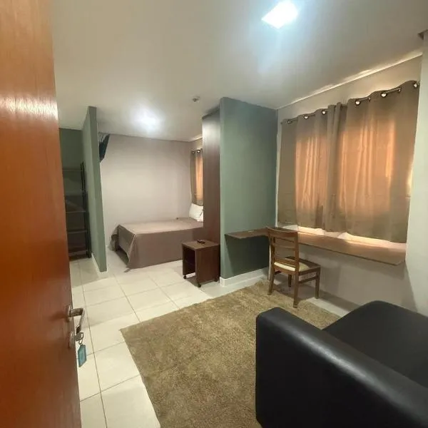 Residencial DOM,位于洛雷纳的酒店