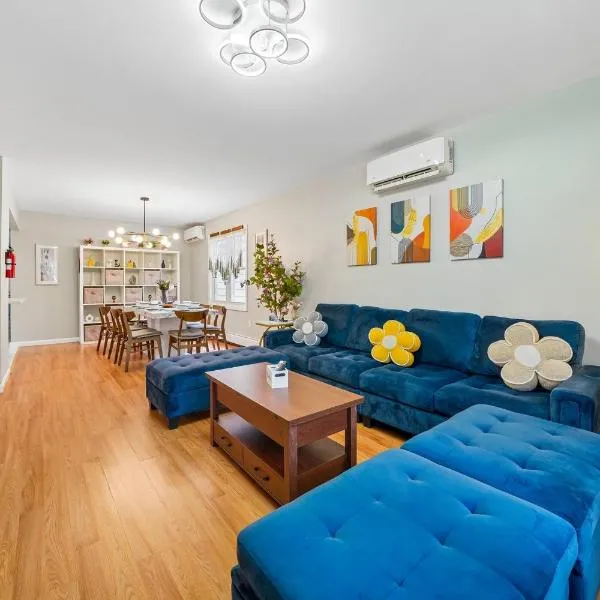 Spacious Modern 3BR2BA Free Parking Near NYC，位于泽西市的酒店