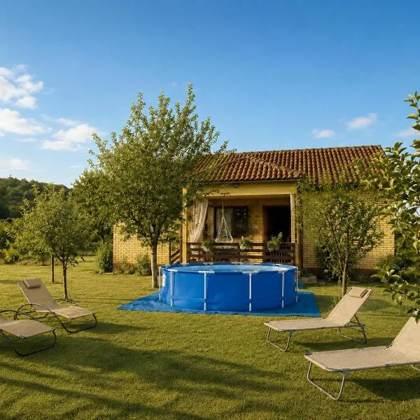 Green Little Cottage with Pool near Ostrog Monastery，位于Danilovgrad的酒店