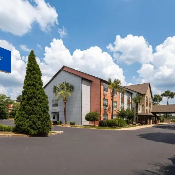 Baymont Inn & Suites by Wyndham Morrow - Atlanta I-75 South,位于莫罗的酒店