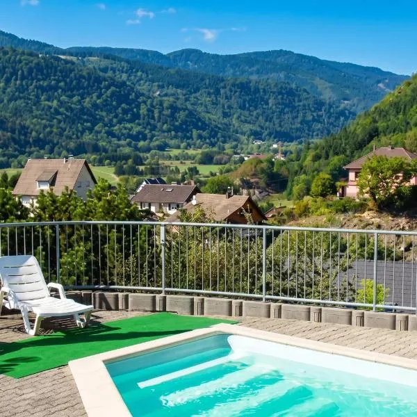 Appartement confortable à Oderen 68 m² avec piscine partagée，位于Oderen的酒店