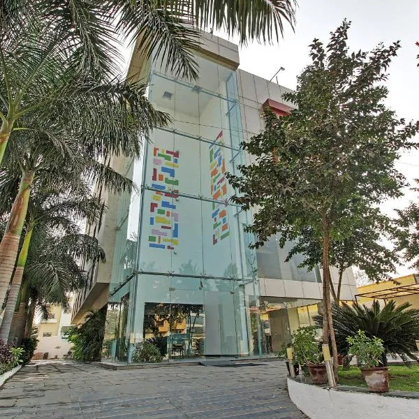 赛米瑞克酒店，位于Shāhājāpur的酒店