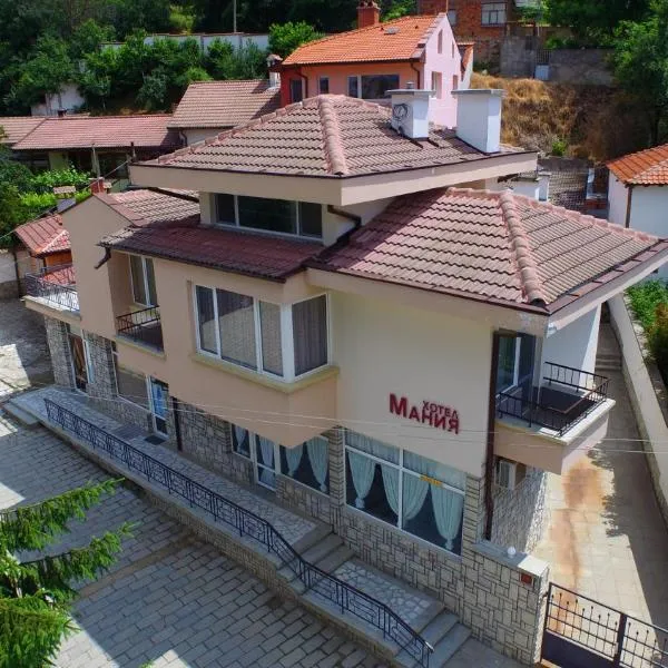 Mania Guest House，位于Tŭzha的酒店