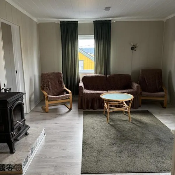 Arctic View Apartament Vardø，位于瓦尔德的酒店