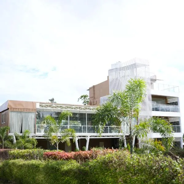 Aadvik Luxury Farmstay，位于Antarasante的酒店