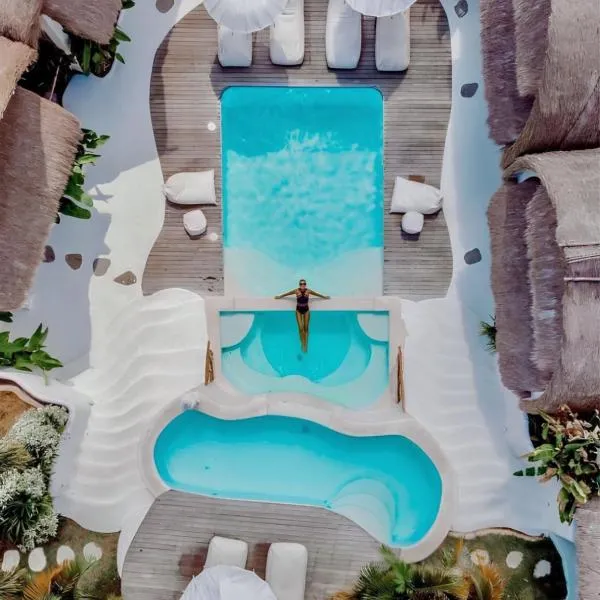 Gravity Eco Boutique Hotel - Adults Only，位于乌鲁瓦图的酒店