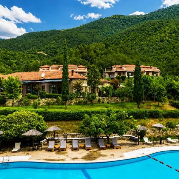 Hotel Epavlis,位于Káto Poróïa的酒店