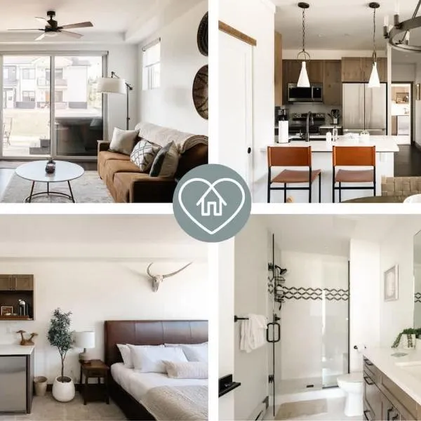 New Luxe Condo - Hot Tub - Minutes to WP! - Fraser，位于弗雷则的酒店
