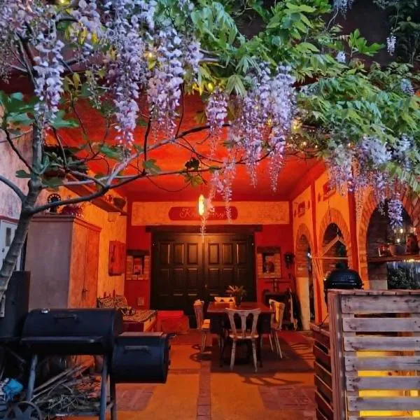 Krasberry Ježev brlog,位于Komen的酒店