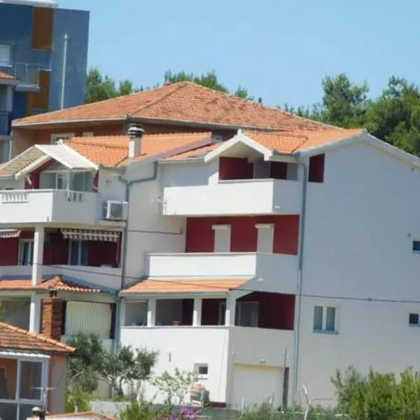 Apartments Karla Slatine，位于斯拉汀的酒店