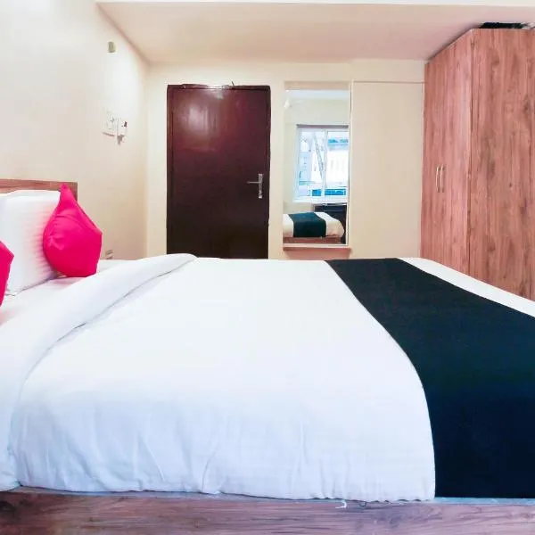 Capital O Sri Suprabhat Grand Near Kachiguda Railway Station，位于海得拉巴的酒店