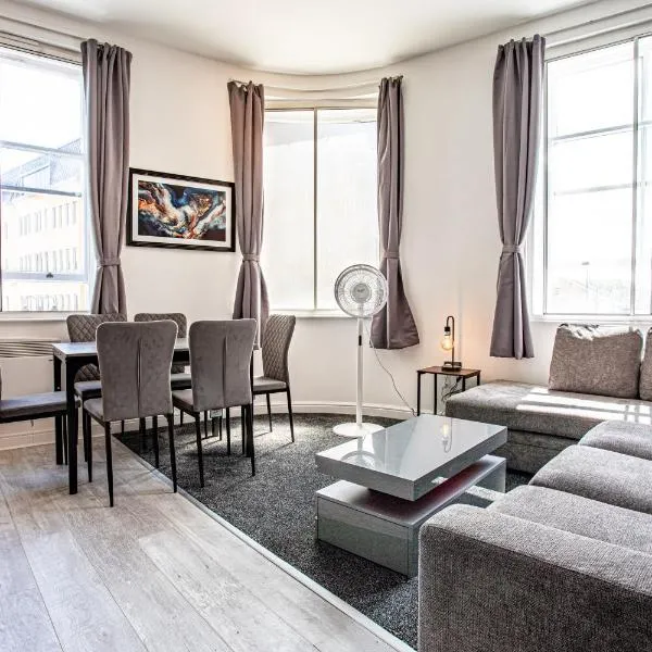 Modern 3-Bed 2 Bath Flat Sleeps 6 · Halifax Centre，位于哈利法克斯的酒店