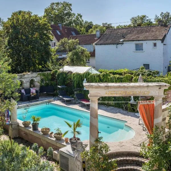 Haus Himmelblick mit privater Sauna，位于凯萨斯图尔地区萨斯巴赫的酒店