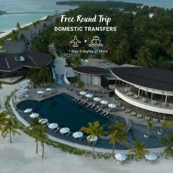 Madifushi Private Island- Stay 5 Nights or More & Enjoy Free Roundtrip DOMESTIC FLIGHT & SPEEDBOAT，位于美慕环礁的酒店
