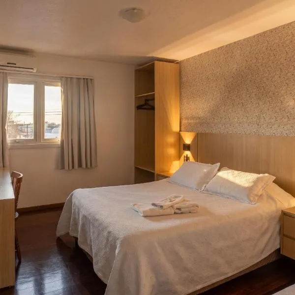 Hotel Somensi,位于本图贡萨尔维斯的酒店
