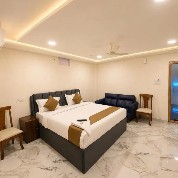 Hotel Livotel Near DLF Cyber City Gachibowli，位于海得拉巴的酒店