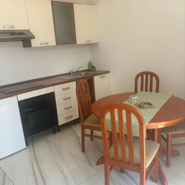 Tramontana apartments，位于Dugobabe的酒店